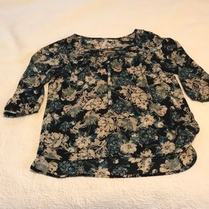 Floral blouse. Great condition